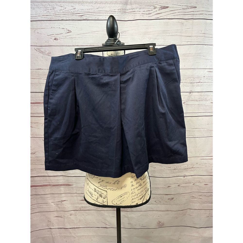 Lands End Navy Blue Pleated Chino Shorts Womens 16P Cotton Blend Mid Rise‎